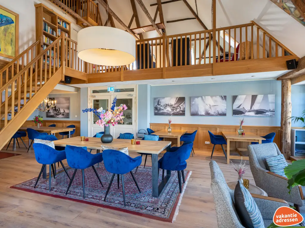 Vakantiehuis in Goingarijp (Friesland) voor 18 personen met 7 slaapkamers.