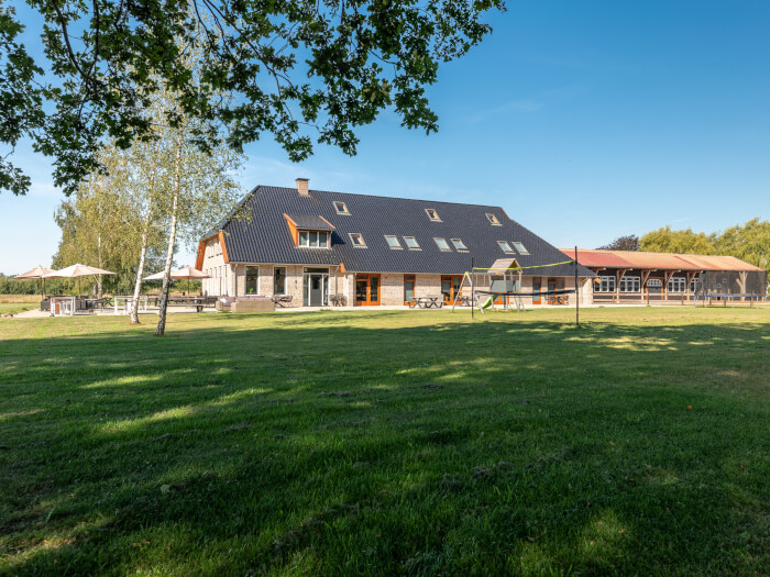 Vakantiehuis in Ommen (Overijssel) voor 36 personen met 16 slaapkamers.