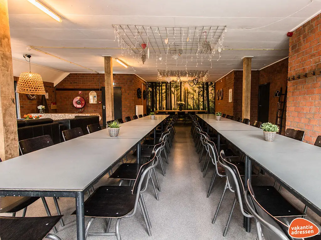 Vakantiehuis in Ellertshaar (Drenthe) voor 250 personen met 12 slaapkamers.