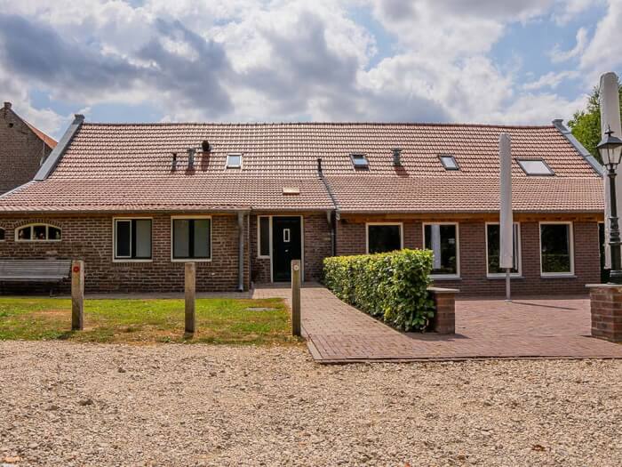 Vakantiehuis in Posterholt (Limburg) voor 40 personen met 17 slaapkamers.