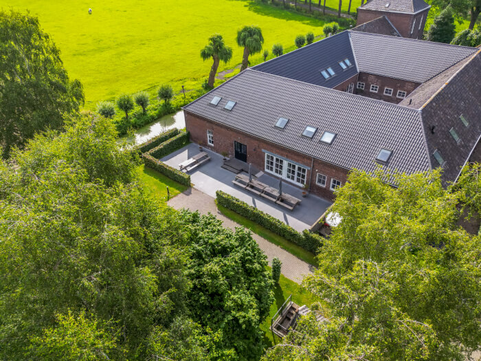 Vakantiehuis in Swolgen (Limburg) voor 52 personen met 20 slaapkamers.