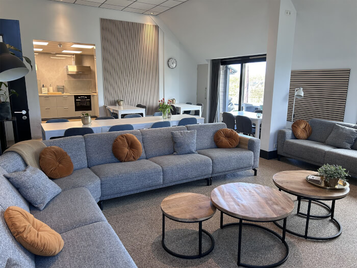 Vakantiehuis in Zevenbergen (Noord-Brabant) voor 26 personen met 12 slaapkamers.