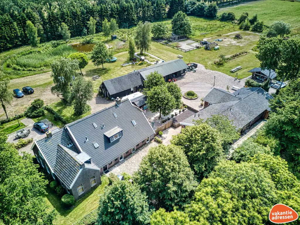Vakantiehuis in Dwingeloo (Drenthe) voor 20 personen met 9 slaapkamers.