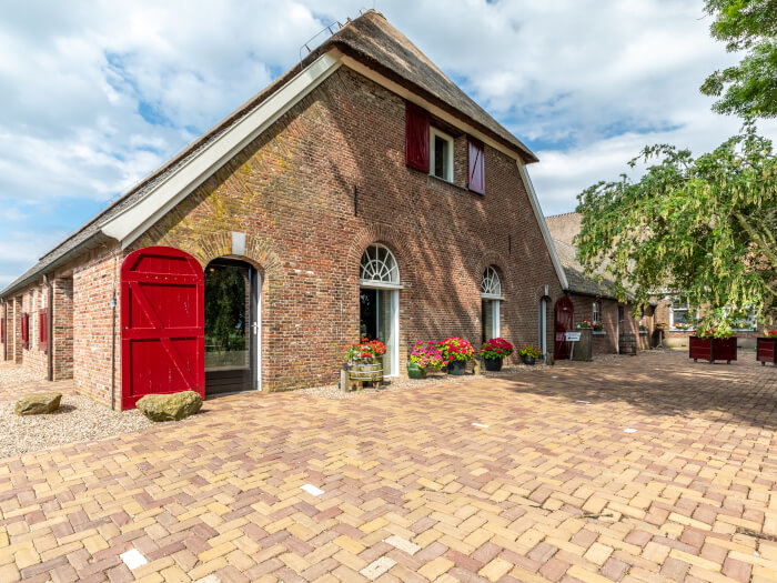 Vakantiehuis in Pannerden (Gelderland) voor 20 personen met 8 slaapkamers.